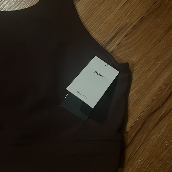 Nike Yoga Luxe Crop Tank - Brand New With Tags - Picture 10 of 13